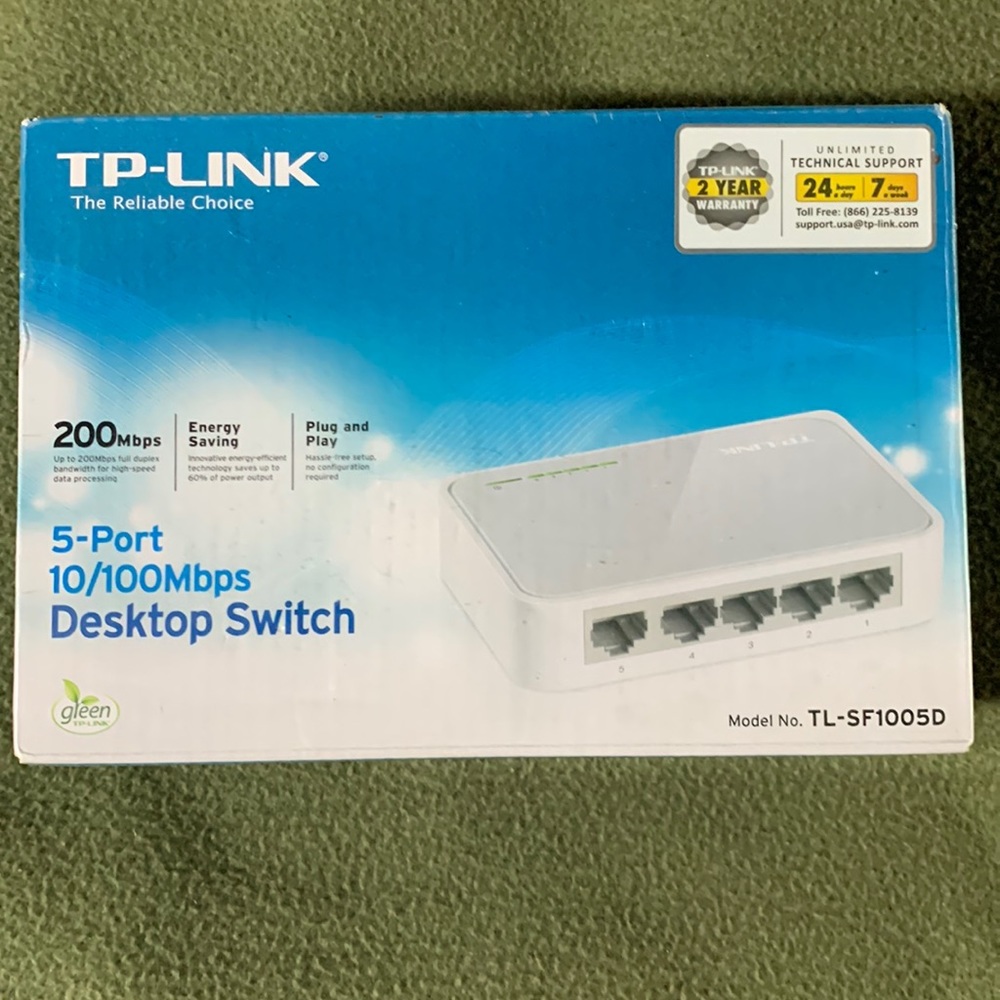 NIB TO-Link 5-Port 10/100Mbps Desktop Switch. Model No. TL-SF1005D